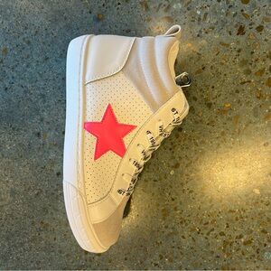 Pink Star high top Sneakers